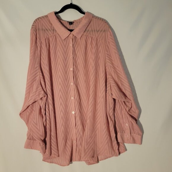 torrid Tops - Torrid Long Sleeved Button Down Blouse Chevron Pattern 6x Plus